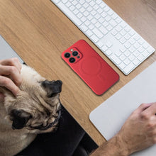 Заредете изображение във визуализатора на галерията – Гръб SILICONE MAG COVER съвместим с MagSafe за SAMSUNG S24 Ultra червен
