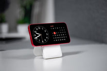 Заредете изображение във визуализатора на галерията – FORCELL F-ENERGY F10K2 MagStand преносима батерия, съвместима с MagSafe PD QC3.0 5A 20W 10 000 mAh бяла