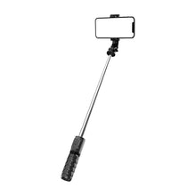 Заредете изображение във визуализатора на галерията – Combo selfie stick with tripod and remote control bluetooth black Q11 / TR19
