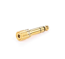 Заредете изображение във визуализатора на галерията – Ugreen adapter 3.5 mm mini jack to 6.3 mm jack adapter gold (20503) - TopMag
