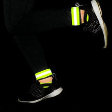 Заредете изображение във визуализатора на галерията – Reflective strap armband for bike running jogging velcro 4cm yellow - TopMag
