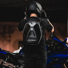 Заредете изображение във визуализатора на галерията – Rockbros 30140026001 motorcycle tank bag 35 l - black

