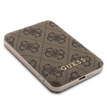 Заредете изображение във визуализатора на галерията – Guess 4G Metal Logo case set for iPhone 15 + 5000mAh MagSafe power bank - brown
