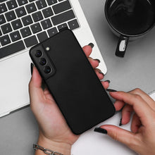 Заредете изображение във визуализатора на галерията – SILICONE case for SAMSUNG S25 FE black
