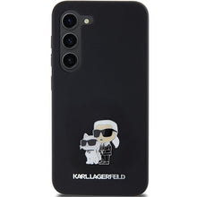 Заредете изображение във визуализатора на галерията – Original Pouch KARL LAGERFELD  hardcase Silicone Karl&amp;Choupette Metal Pin KLHCS24SSMHKCNPK for Samsung Galaxy S24 black
