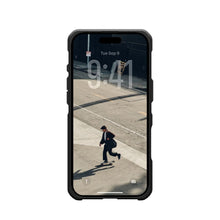 Заредете изображение във визуализатора на галерията – UAG Urban Armor Gear case METROPOLIS LT compatible with MagSafe for IPHONE 17 Air Max kevlar black
