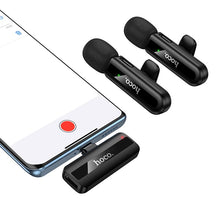 Заредете изображение във визуализатора на галерията – Wireless double microphone Lightning / USB C Hoco L20A black
