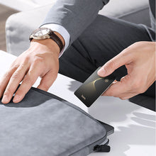 Заредете изображение във визуализатора на галерията – HOCO intelligent positioning anti-lost device card shape E92 black
