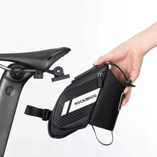 Заредете изображение във визуализатора на галерията – Rockbros C32BK saddle bag 1.5 l with water bottle pocket - black
