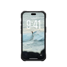 Заредете изображение във визуализатора на галерията – UAG Urban Armor Gear case Pathfinder compatible with MagSafe for IPHONE 18 Pro/17 Pro black
