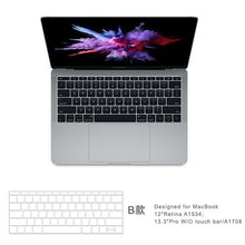 Заредете изображение във визуализатора на галерията – WiWU - Филм за клавиатура Retina за MacBook Pro 13" (2022)
