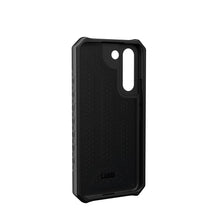 Заредете изображение във визуализатора на галерията – Гръб UAG Urban Armor Gear MONARCH за SAMSUNG S22 Plus 5G черен
