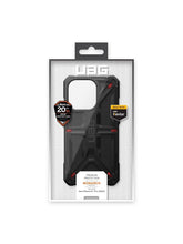 Заредете изображение във визуализатора на галерията – Гръб UAG Urban Armor Gear MONARCH за IPHONE 14 Pro kevlar черен
