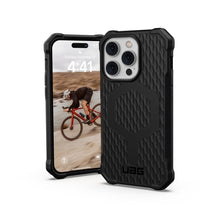 Заредете изображение във визуализатора на галерията – ( UAG ) Urban Armor Gear Essential Гръб ARMOR за IPHONE 14 PRO compatible with MagSafe черен
