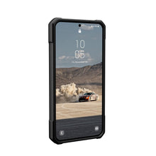 Заредете изображение във визуализатора на галерията – Гръб UAG Urban Armor Gear MONARCH за SAMSUNG S23 Plus crimson
