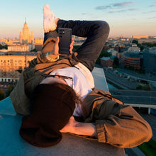 Заредете изображение във визуализатора на галерията – Оригинален гръб SPIGEN RUGGED Гръб ARMOR за SAMSUNG S23 Ultra matte черен
