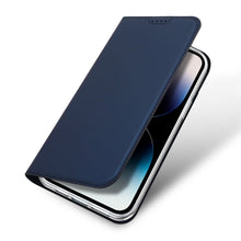 Заредете изображение във визуализатора на галерията – Калъф тип книга DUX DUCIS SKIN PRO за IPHONE 15 син

