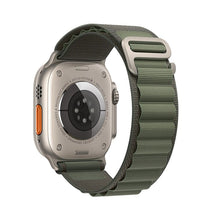 Заредете изображение във визуализатора на галерията – FORCELL F-DESIGN FA13 каишка за APPLE Watch 38 / 40 / 41 mm зелена
