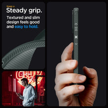 Заредете изображение във визуализатора на галерията – SPIGEN LIQUID AIR калъф за IPHONE 15 Pro abyss зелен
