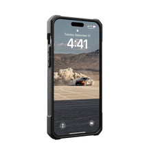 Заредете изображение във визуализатора на галерията – Гръб UAG Urban Armor Gear MONARCH за IPHONE 15 Pro Max kevlar черен
