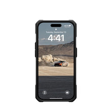 Заредете изображение във визуализатора на галерията – Гръб UAG Urban Armor Gear MONARCH за IPHONE 15 Pro kevlar element зелен
