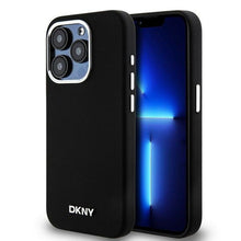 Заредете изображение във визуализатора на галерията – DKNY калъф за IPHONE 15 Pro съвместим с MagSafe DKHMP15LSMCHLK (DKNY HC MagSafe Силикон с хоризонтален метален логотип) черен
