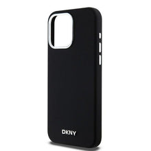 Заредете изображение във визуализатора на галерията – DKNY калъф за IPHONE 15 Pro Max съвместим с MagSafe DKHMP15XSMCHLK (DKNY HC MagSafe Силикон с хоризонтален метален логотип) черен
