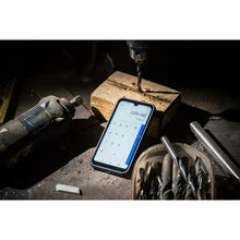 Заредете изображение във визуализатора на галерията – MAXCOM смартфон MS572 Strong черен
