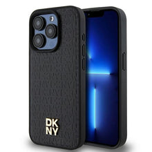 Заредете изображение във визуализатора на галерията – DKNY калъф за IPHONE 15 Pro съвместим с MagSafe DKHMP15LPSHRPSK (DKNY HC MagSafe Pu Повторен модел с логотип) черен
