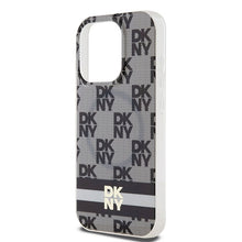 Заредете изображение във визуализатора на галерията – DKNY калъф за IPHONE 15 Pro Max съвместим с MagSafe DKHMP15XHCPTSK (DKNY HC MagSafe PC TPU Кариран модел с печатни ивици) черен
