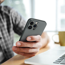 Заредете изображение във визуализатора на галерията – Гръб METALLIC за IPHONE 16 Pro Max сив
