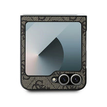 Заредете изображение във визуализатора на галерията – Оригинален гръб GUESS за SAMSUNG Z Flip 6 GUHCZF64GMGBR (PU 4G Leather Metal Logo) кафяв
