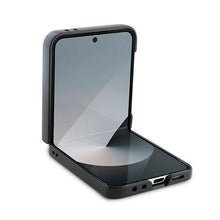 Заредете изображение във визуализатора на галерията – Оригинален гръб KARL LAGERFELD за SAMSUNG Z Flip 6 KLHCZF6SAPKINPK (HC Saffiano Monogram Ikonik Pin) черен
