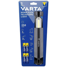 Заредете изображение във визуализатора на галерията – VARTA фенерче LED Work flex telescope light 250lm 18646 + 4 x батерии R6 (AA)
