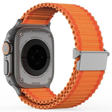 Заредете изображение във визуализатора на галерията – DUX DUCIS strap YC nylon for Apple Watch 38 / 40 / 41 / 42mm Orange
