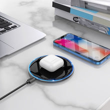 Заредете изображение във визуализатора на галерията – HOCO wireless charger with light 2A 15W CW6 Pro black
