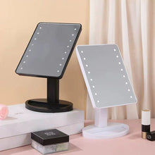 Заредете изображение във визуализатора на галерията – LED lamps vanity mirror pink
