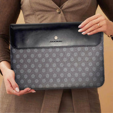 Заредете изображение във визуализатора на галерията – ZUCK BEAR laptop bag GERALD black
