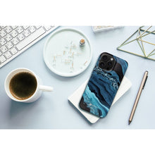 Заредете изображение във визуализатора на галерията – Гръб FORCELL F-PROTECT Mirage  съвместим с MagSafe за IPHONE 15 PLUS deep sea
