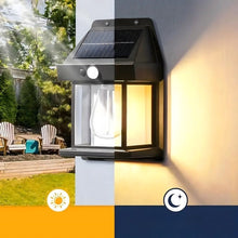 Заредете изображение във визуализатора на галерията – Solar LED garden lamp facade RC-K-1536 black
