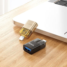 Заредете изображение във визуализатора на галерията – HOCO adapter OTG Lightning (male) to USB A (female) UA36 black transparent
