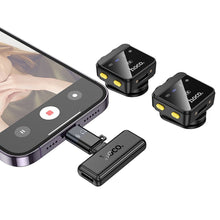 Заредете изображение във визуализатора на галерията – HOCO wireless lavalier microphone Lightning / Type C (2 in set) L17 black
