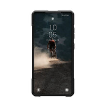 Заредете изображение във визуализатора на галерията – UAG Urban Armor Gear case MONARCH PRO with built-in magnet for SAMSUNG S25 Ultra 5G kevlar element green
