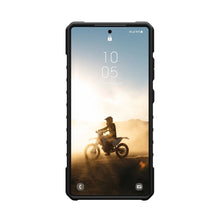 Заредете изображение във визуализатора на галерията – UAG Urban Armor Gear case PATHFINDER MAGNET with built-in magnet for SAMSUNG S25 Ultra 5G black
