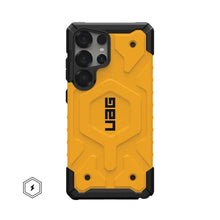 Заредете изображение във визуализатора на галерията – UAG Urban Armor Gear case PATHFINDER MAGNET with built-in magnet for SAMSUNG S25 Ultra 5G heritage yellow
