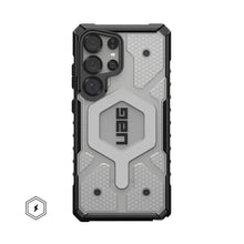 Заредете изображение във визуализатора на галерията – UAG Urban Armor Gear case PATHFINDER CLEAR MAGNET with built-in magnet for SAMSUNG S25 Ultra 5G ice/silver
