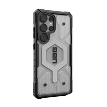 Заредете изображение във визуализатора на галерията – UAG Urban Armor Gear case PATHFINDER CLEAR MAGNET with built-in magnet for SAMSUNG S25 Ultra 5G ice/silver
