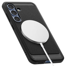 Заредете изображение във визуализатора на галерията – SPIGEN RUGGED ARMOR калъф за MAG compatible with MagSafe for SAMSUNG S25 Plus matte черен
