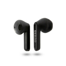 Заредете изображение във визуализатора на галерията – Bluetooth слушалки стерео TWS GUESS с докинг станция GUTWST82TRK (Triangle Logo / черно)
