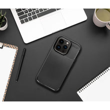 Заредете изображение във визуализатора на галерията – Гръб CARBON PREMIUM за IPHONE 16e (SE 4 2025) черен
